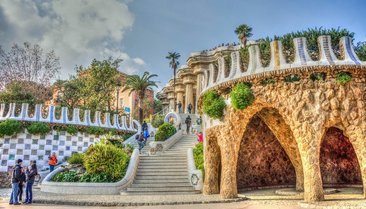 Visit Park Güell | Ultimate Guide for First-Time Visitors